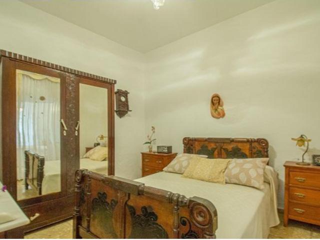 CASA INDEPENDIENTE EN CASCO ANTIGUO, BADAJOZ