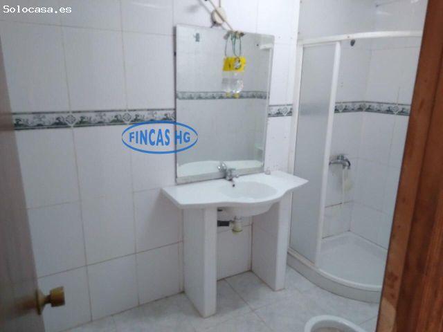 Casa independiente en Ciudad de Asis con muchas posibilidades