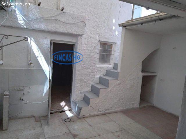 Casa independiente en Ciudad de Asis con muchas posibilidades
