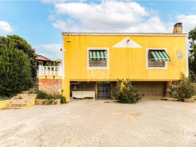 Casa independiente en El Catllar — Espacio, tranquilidad y una oportunidad única