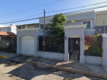 Casa independiente en venta en Calafia, Mexicali con 4 recámaras y características destacadas