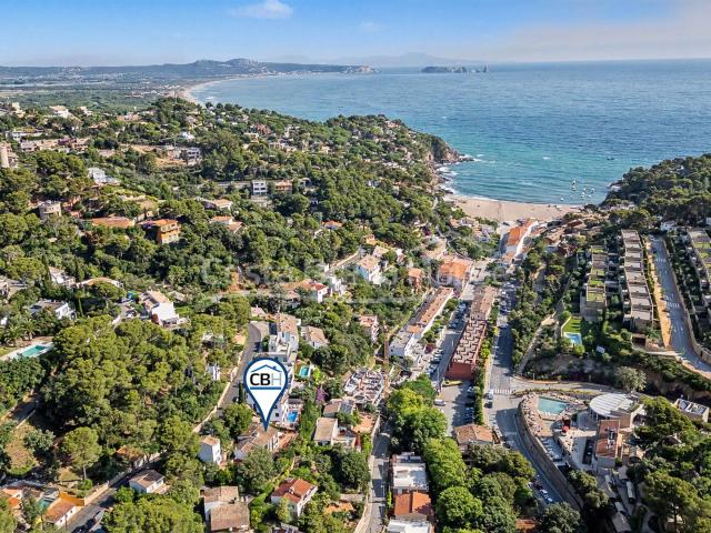 Casa independiente en venta en Sa Riera, Begur, con vistas a. 323m² Begur