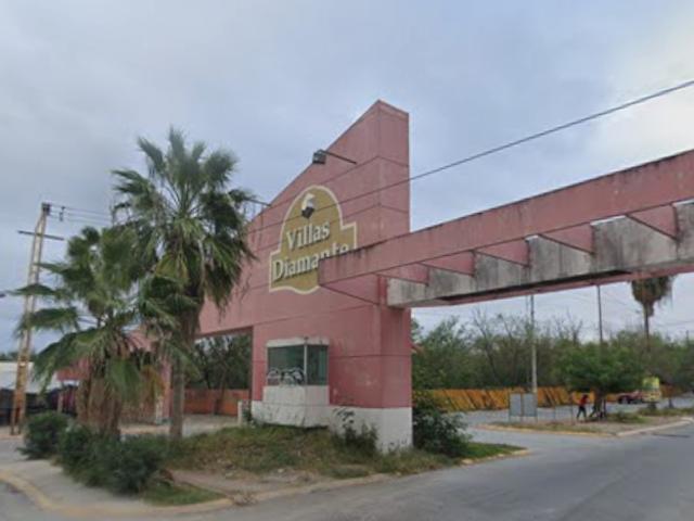 Casa Independiente en Venta en Villas Diamante, Reynosa Oportunidad Única