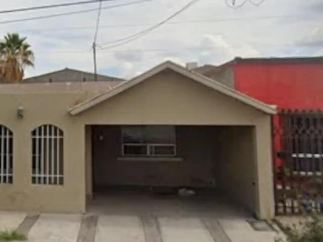 Casa independiente en venta en zona Industrial, Delicias