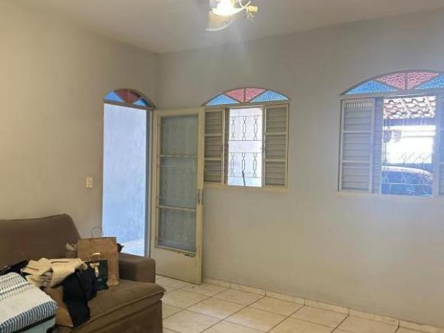 CASA INDIVIDUAL 02 VAGAS