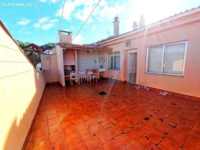 CASA INDIVIDUAL CON TERRAZA