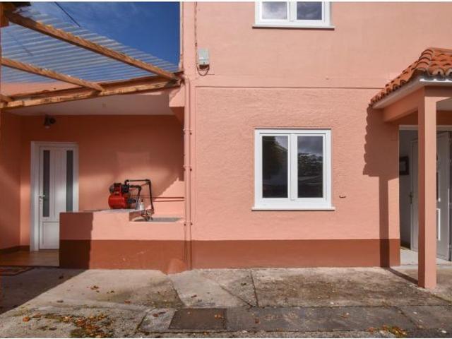 CASA INDIVIDUAL EN BRIBES