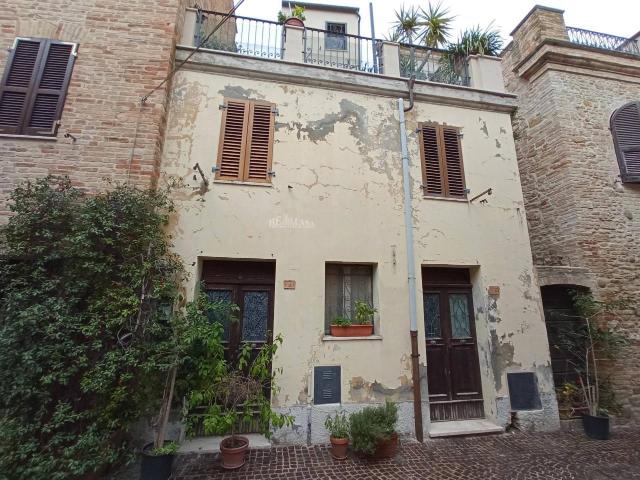 Casa indipendente 5 vani 107mq
