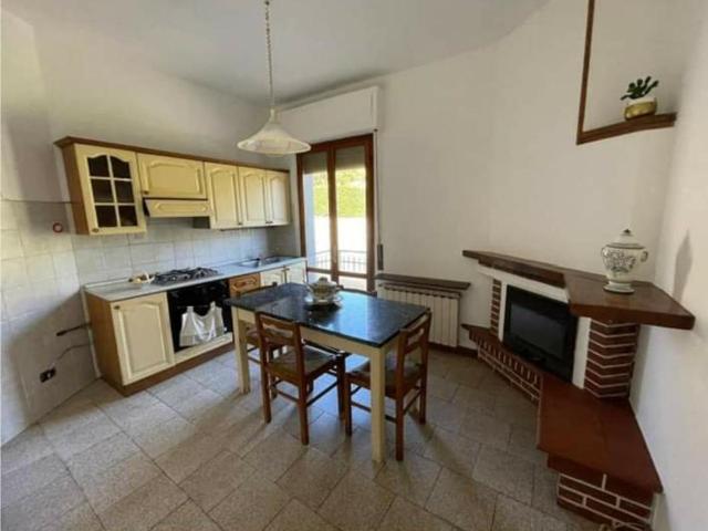 Casa indipendente 5 vani 140mq