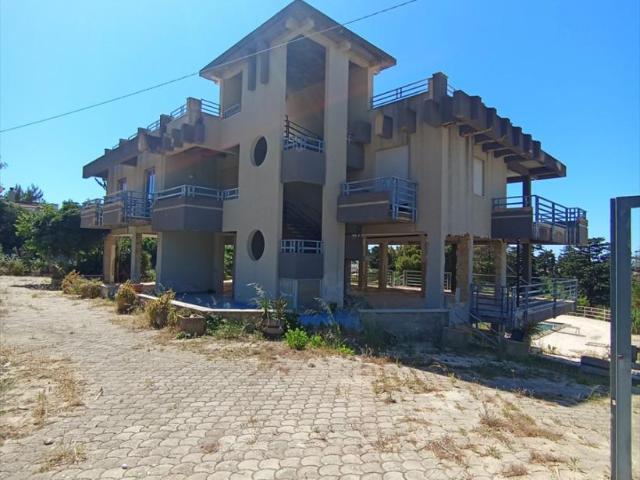 Casa indipendente 5 vani 160mq