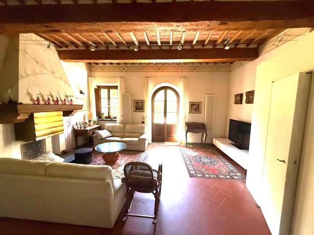 Casa indipendente 5 vani 170mq