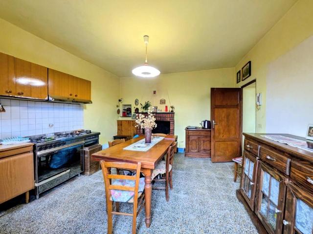Casa indipendente 5 vani 180mq