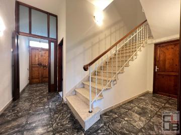 Casa indipendente 5 vani 180mq
