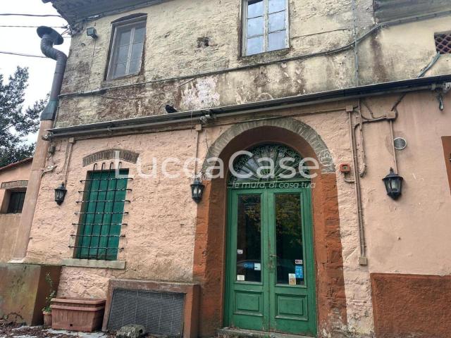 Casa indipendente 5 vani 180mq