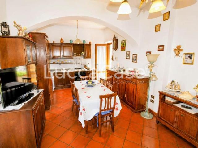Casa indipendente 5 vani 190mq