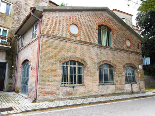 Casa indipendente 5 vani 200mq