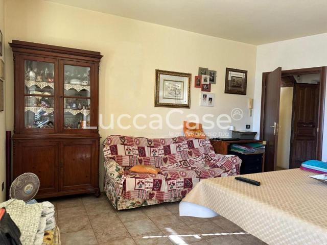 Casa indipendente 5 vani 240mq