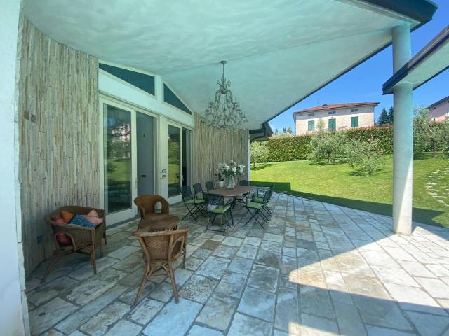Casa indipendente 5 vani 250mq
