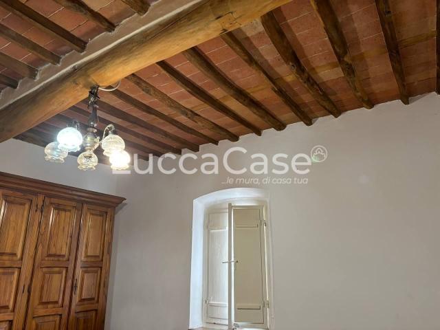 Casa indipendente 5 vani 270mq