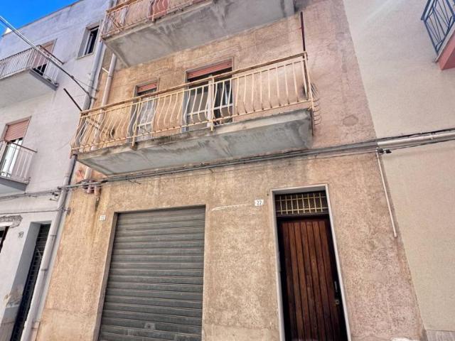 Casa indipendente 5 vani 280mq