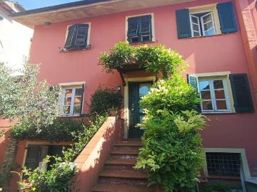 Casa indipendente 5 vani 300mq