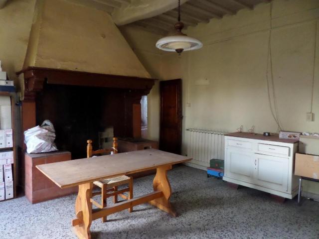 Casa indipendente 5 vani 450mq