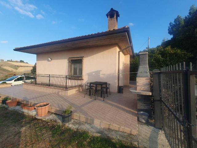 Casa indipendente 6 vani 120mq