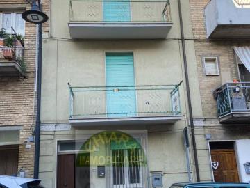Casa indipendente 6 vani 157mq