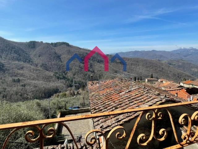 Casa indipendente 6 vani 160mq