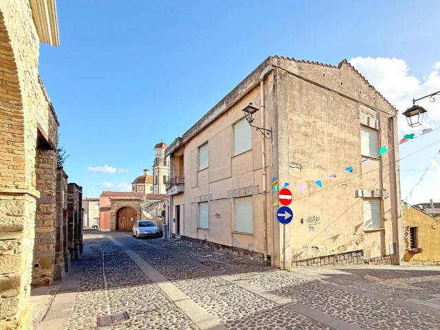 Casa indipendente 6 vani 205mq