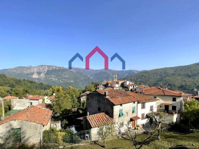 Casa indipendente 7 vani 130mq