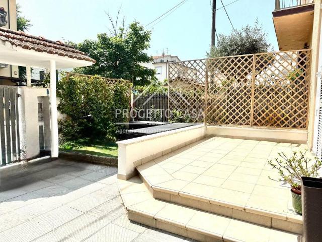Casa indipendente 7 vani 150mq