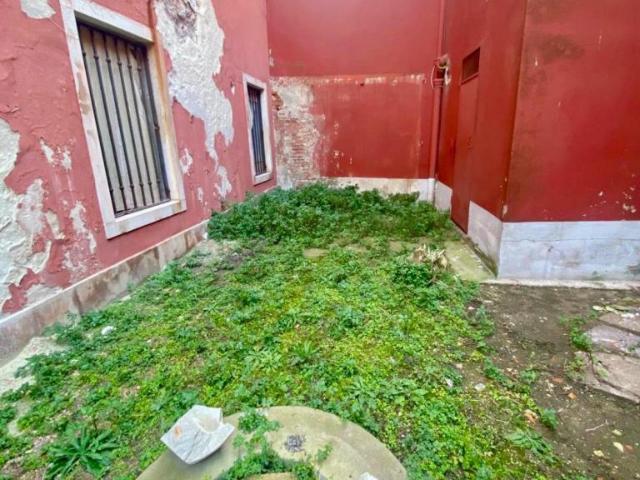 Casa indipendente 7 vani 170mq