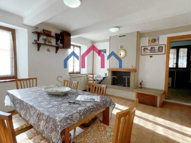 Casa indipendente 7 vani 185mq