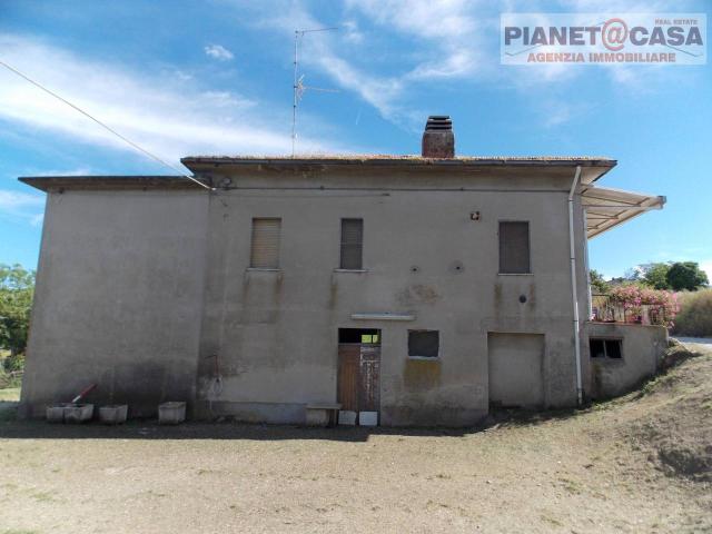 Casa indipendente 7 vani 350mq