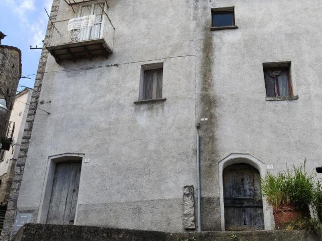 Casa indipendente 8 vani 150mq