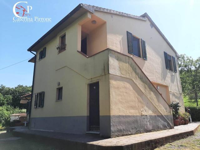 Casa indipendente 8 vani 285mq