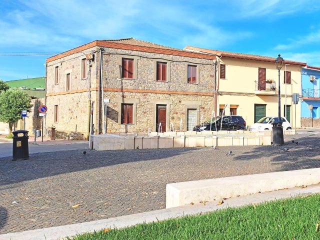 Casa indipendente 9 vani 308mq