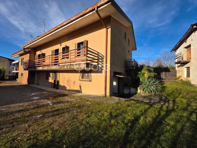 Casa indipendente 10 vani 200mq