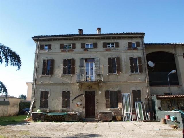 Casa indipendente 10 vani 350mq