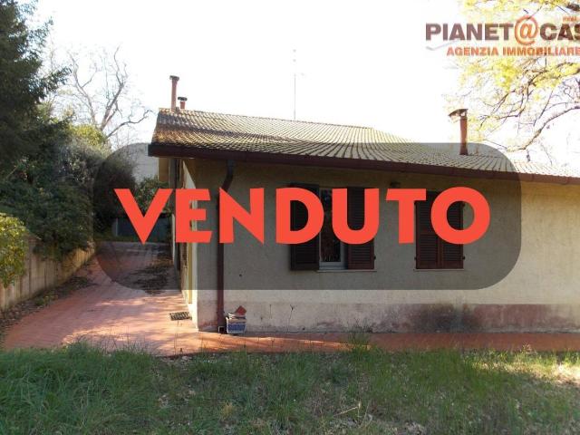Casa indipendente 10 vani 300mq