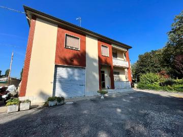Casa indipendente 10 vani 300mq