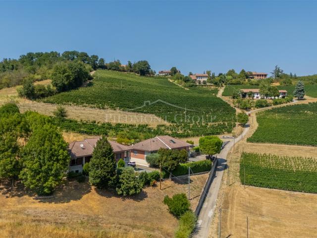 Casa indipendente 235m² San Marzano Oliveto