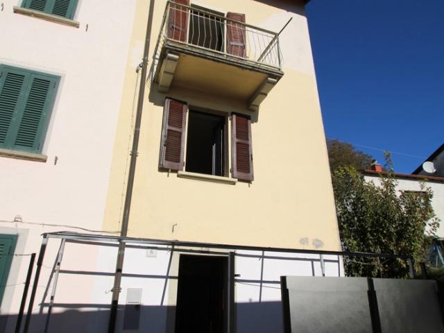 Casa indipendente vista lago a Pigra