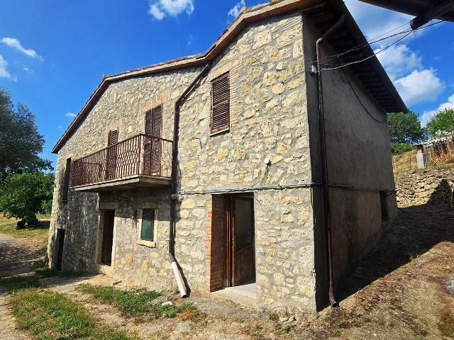 Casa indipendente vista lago in vocabolo poggio del pianello 9, Baschi
