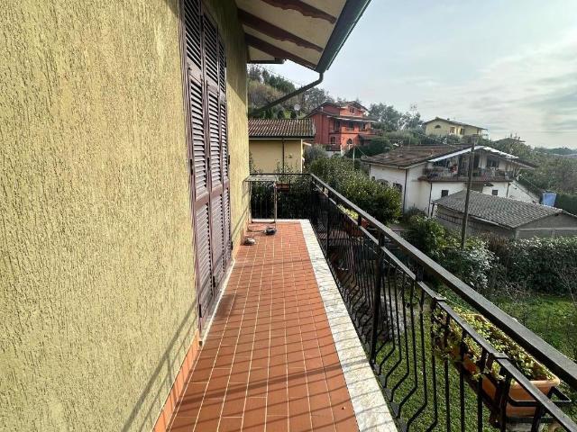 Casa indipendente vista mare, Massa romagnano
