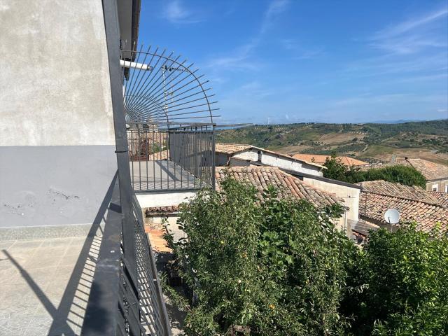 Casa indipendente borgo antico Squillace 488m² Squillace