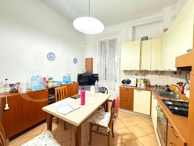Casa indipendente con box doppio a Bologna