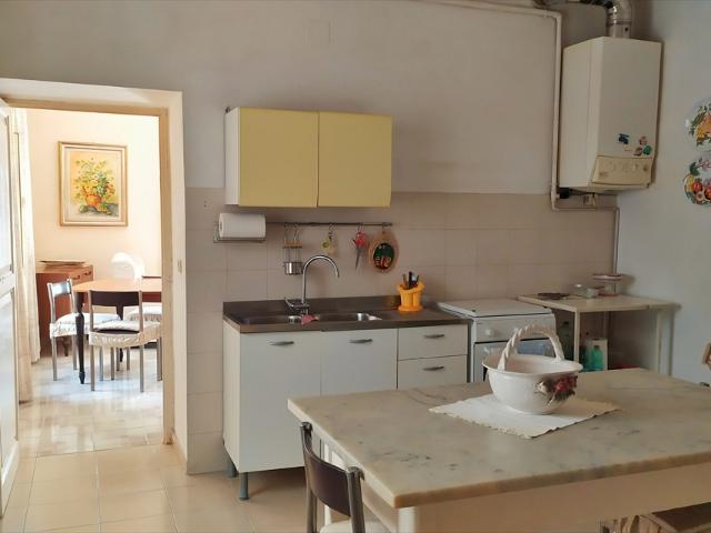 Casa indipendente con box in corso i maggio 144, Scafa