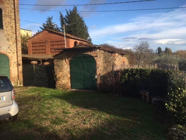 Casa indipendente con giardino, Capannori lappato